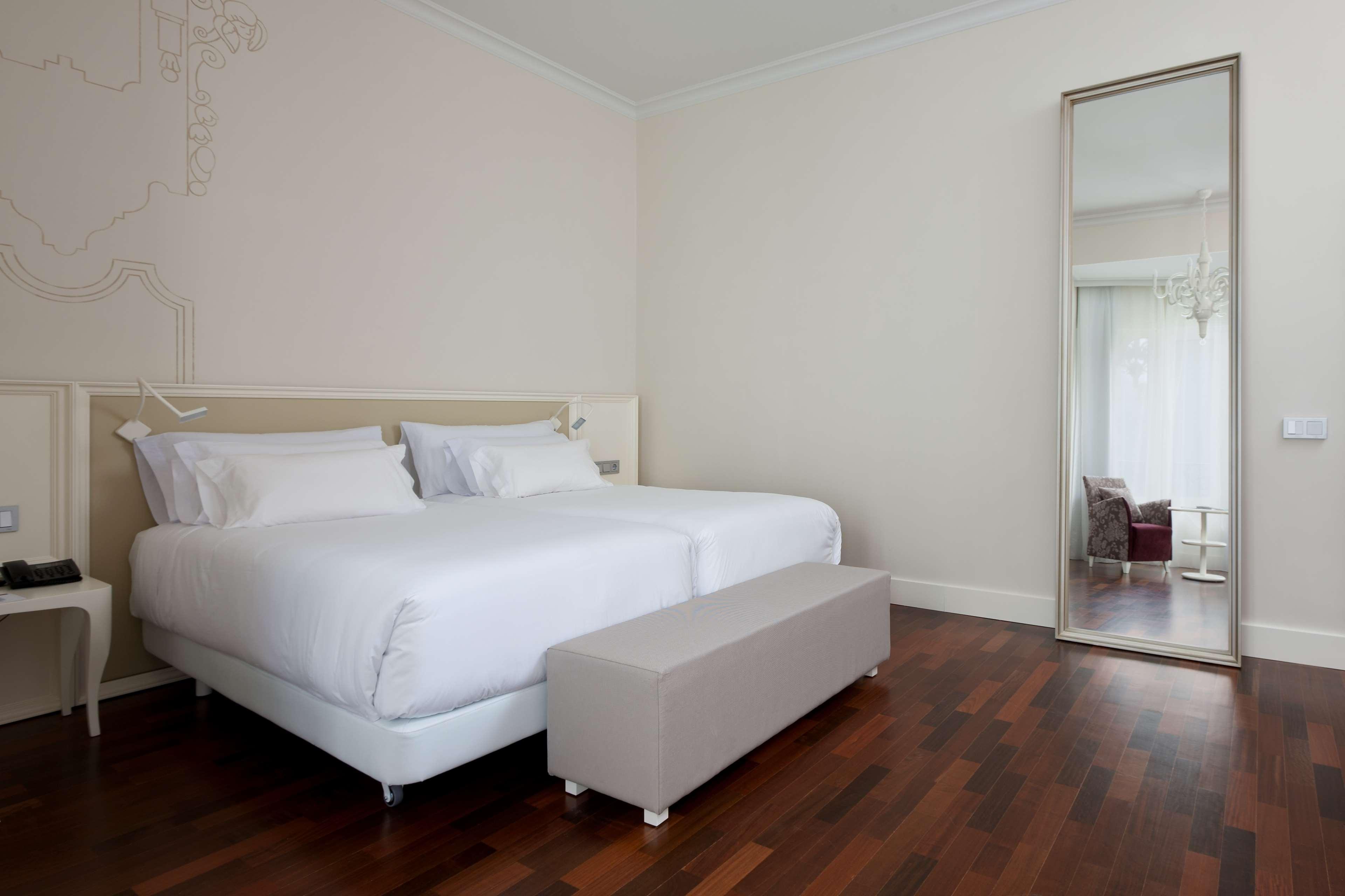 Nh Collection Madrid Abascal Hotell Exteriör bild